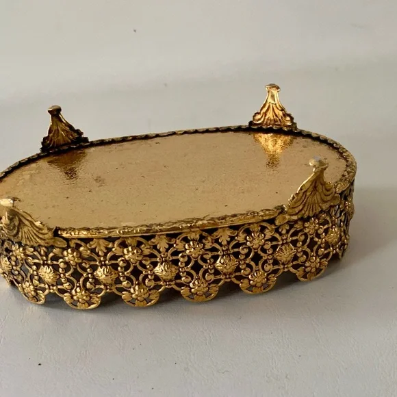 mid century vintage Ornate Gold Color Filigree Metal Stand - Picture 5 of 11